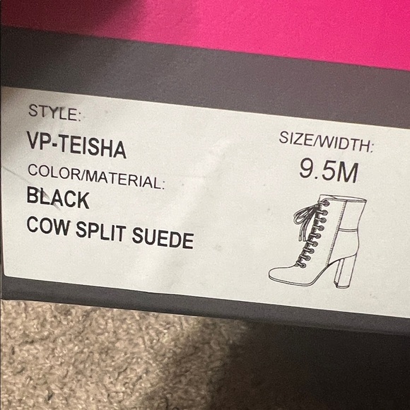 Vince Camuto Elegant Black Lace-Up Boots - Picture 6 of 6